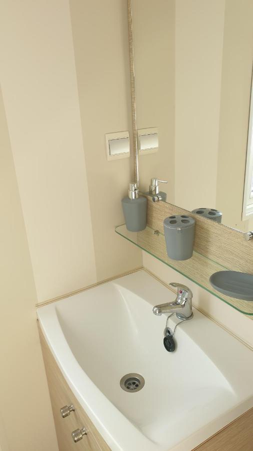 Sylvie Proprietaire Du Mobil-Home Saint-Pair-sur-Mer Kültér fotó